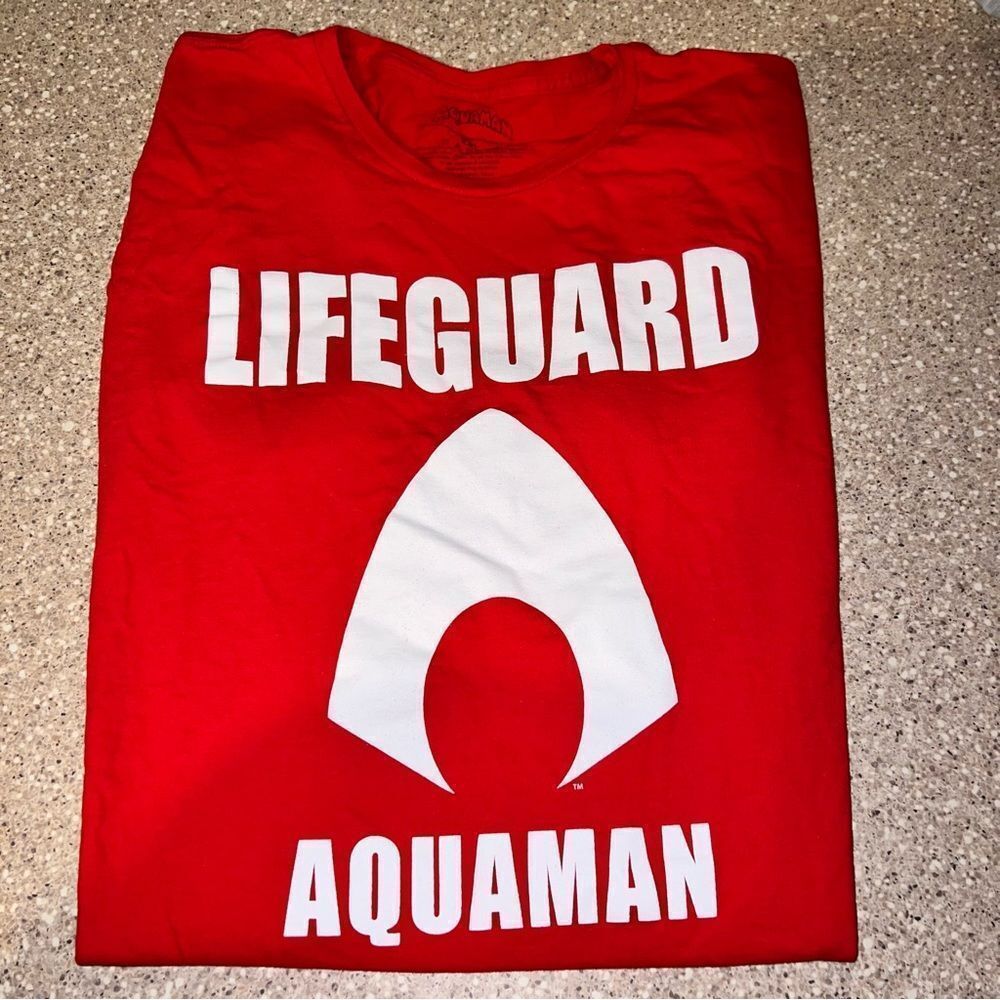 Aquaman ~ DC Comics ~ Men’s 2XL Short Sleeve T-Shirt ~ Red